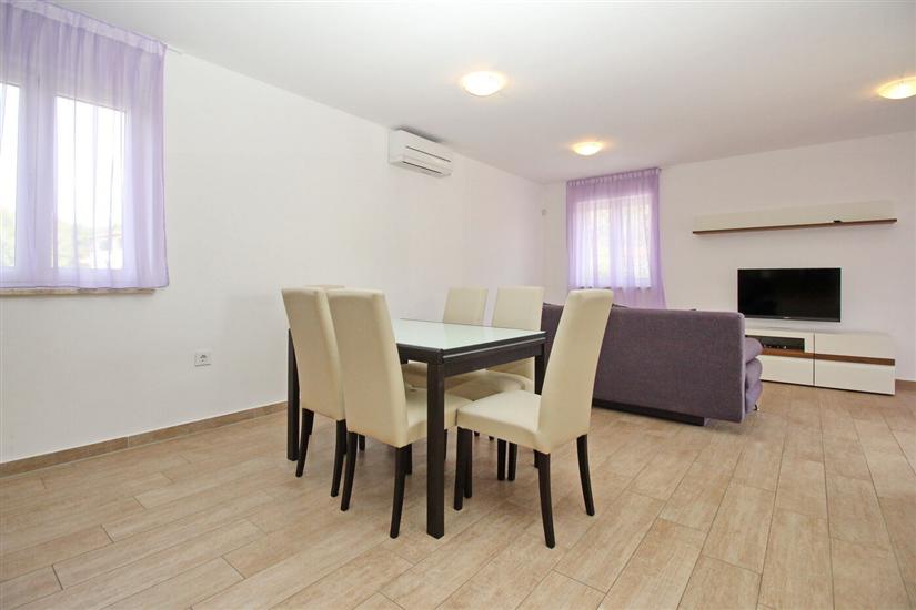 Apartment A3, for 6 persons