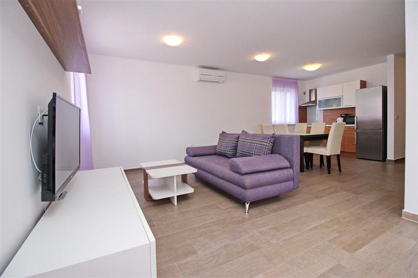Apartment A4, for 6 persons