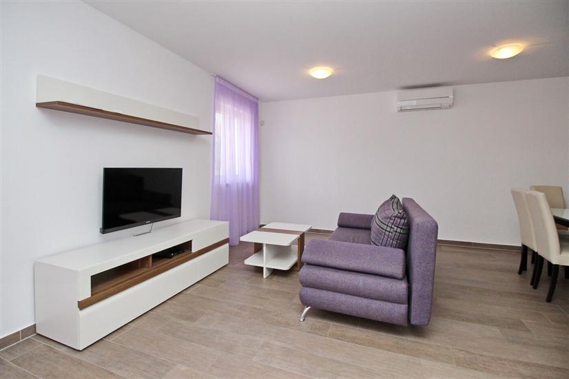 Apartment A4, for 6 persons