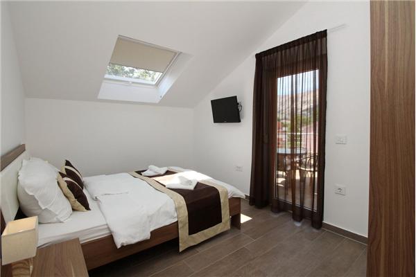 Apartment A6, for 6 persons