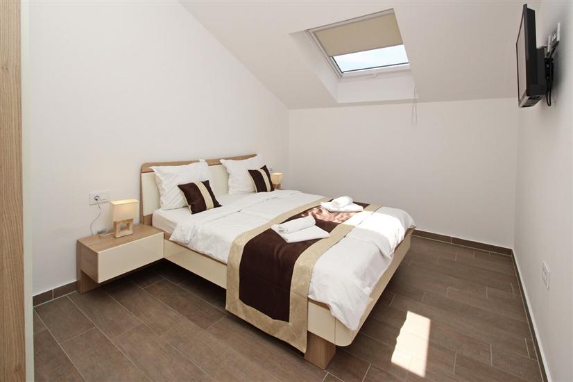 Apartment A6, for 6 persons