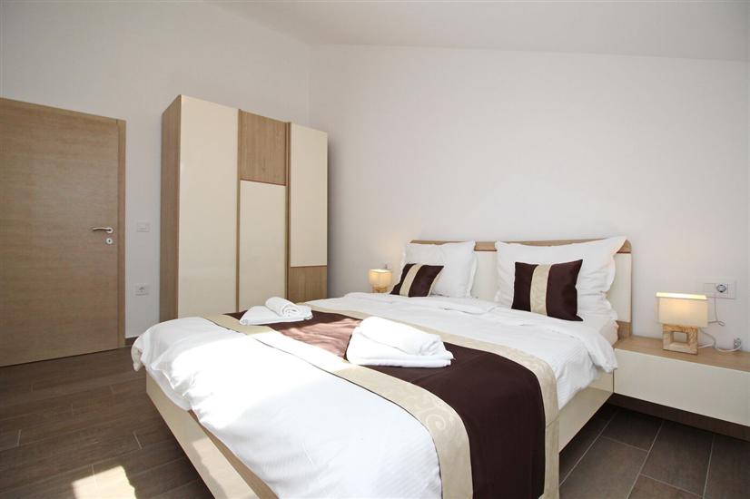 Apartment A6, for 6 persons