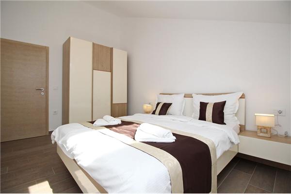 Apartment A6, for 6 persons