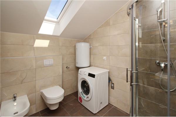 Apartment A6, for 6 persons