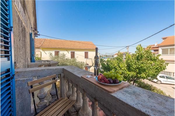 Apartment A1, for 6 persons