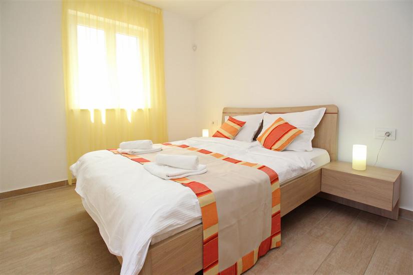 Apartment A1, for 6 persons