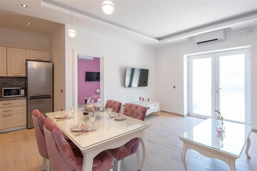 Apartment A1, for 4 persons