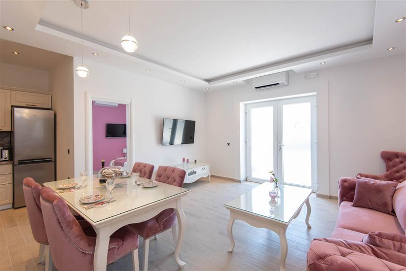 Apartment A1, for 4 persons
