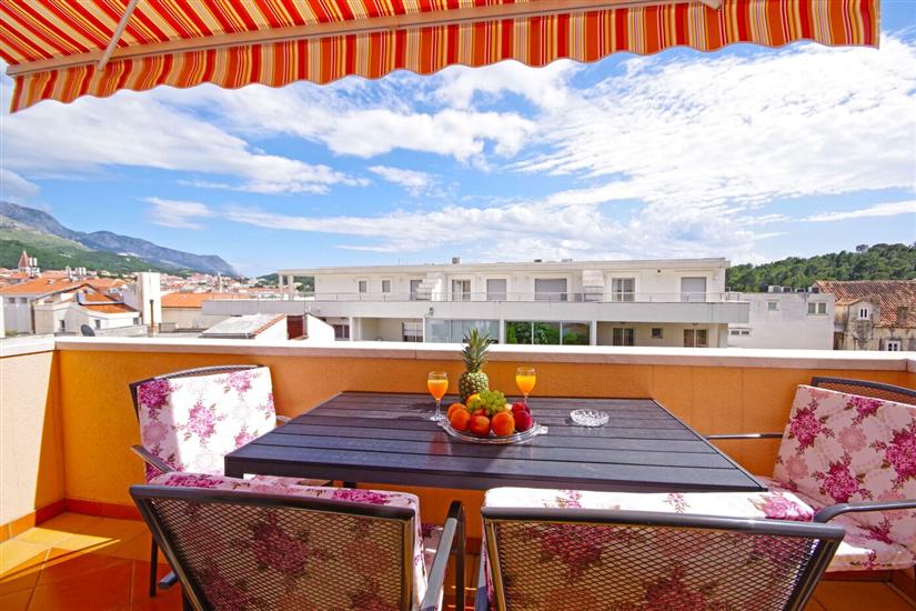 Apartment A1, for 5 persons