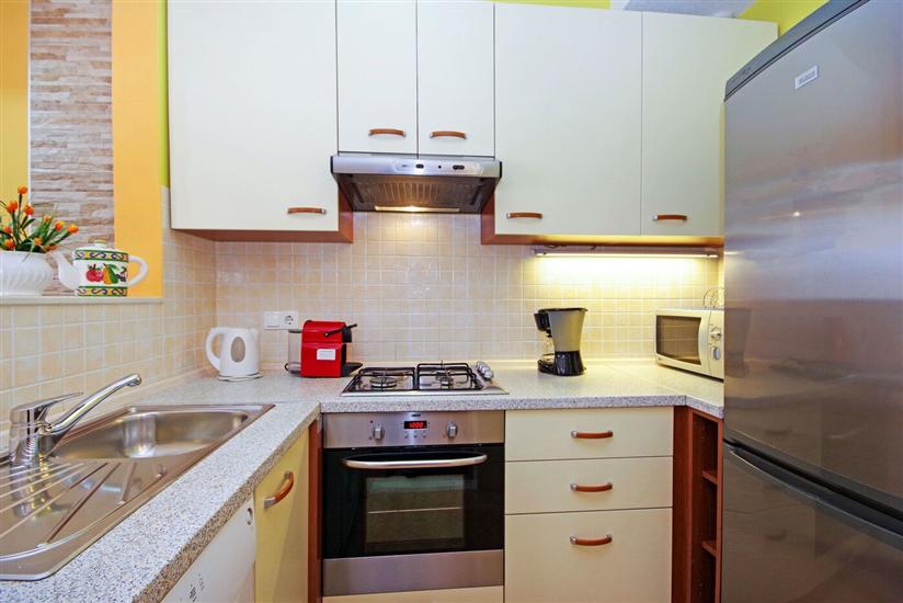 Apartment A1, for 5 persons