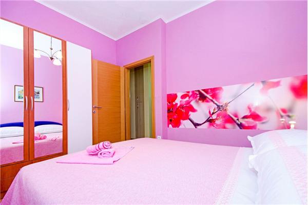 Apartment A1, for 5 persons