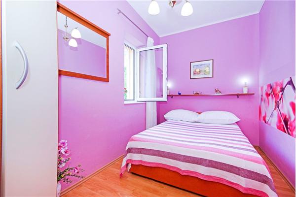 Apartment A1, for 5 persons