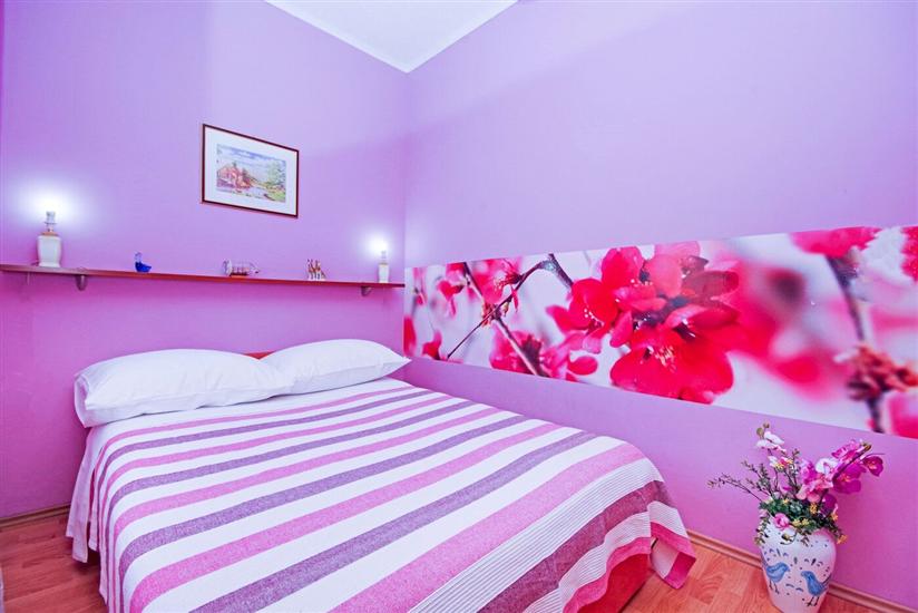 Apartment A1, for 5 persons