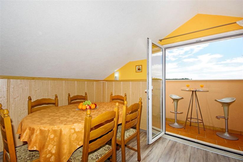 Apartment A2, for 4 persons