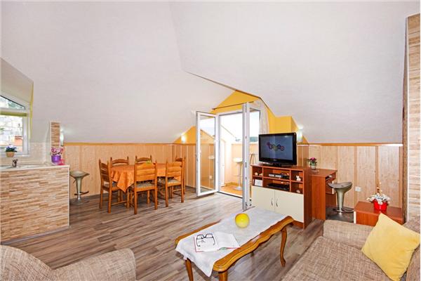 Apartment A2, for 4 persons