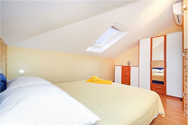 Apartment A2, for 4 persons