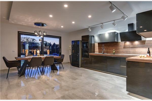 House K1, for 10 persons