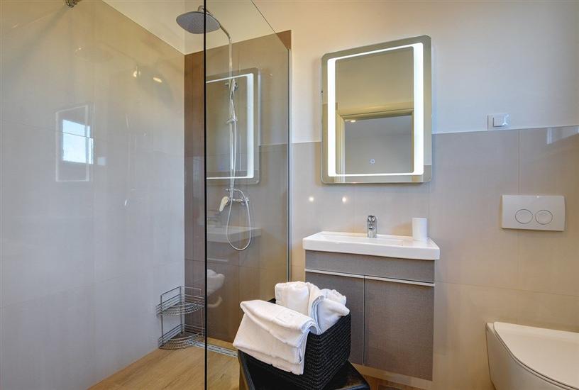 House K1, for 10 persons