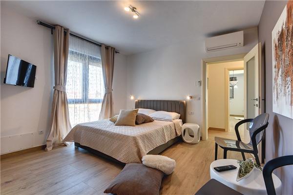 House K1, for 10 persons