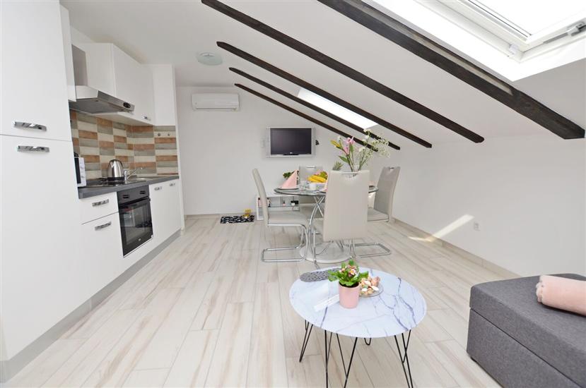 Apartment A2, for 4 persons