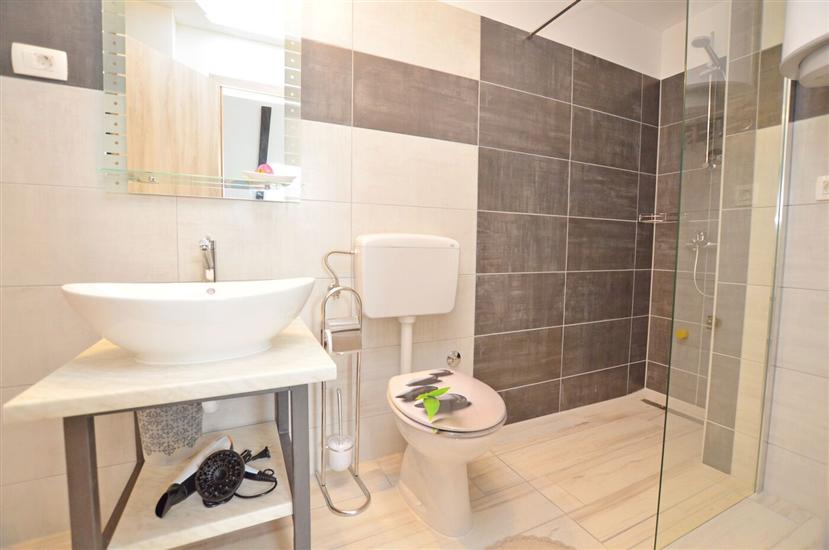 Apartment A2, for 4 persons