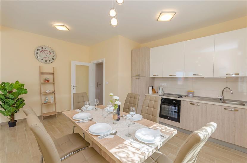 Apartment A2, for 5 persons