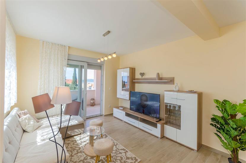 Apartment A2, for 5 persons