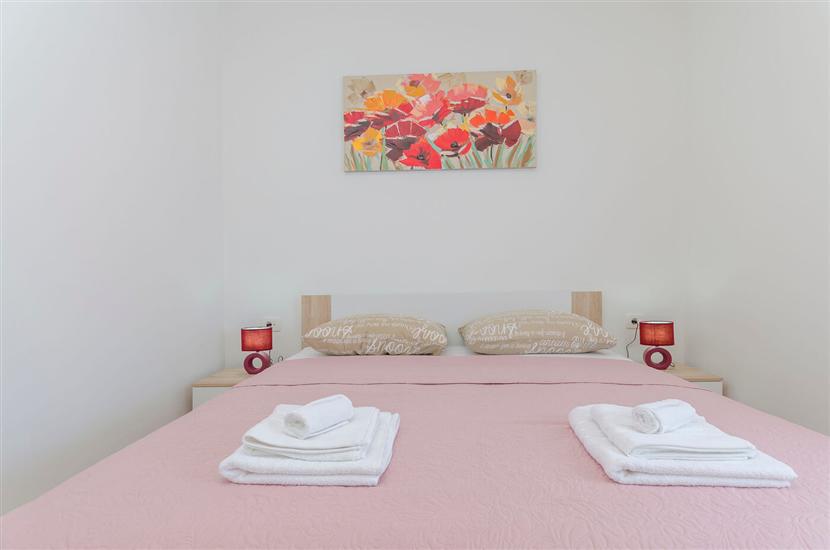 Apartment A2, for 5 persons