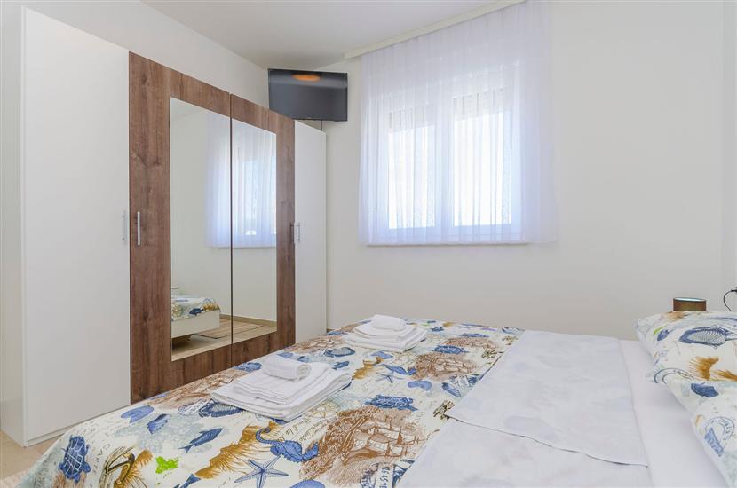Apartment A2, for 5 persons