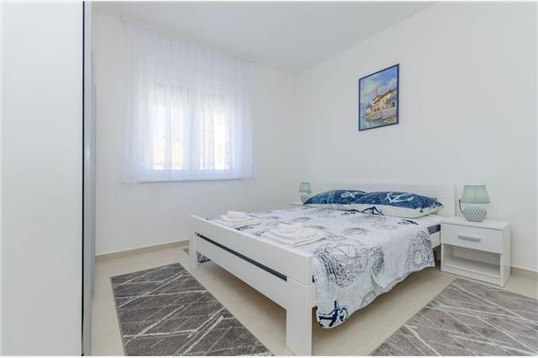 Apartment A1, for 5 persons