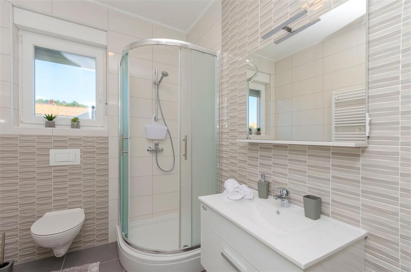 Apartment A1, for 5 persons