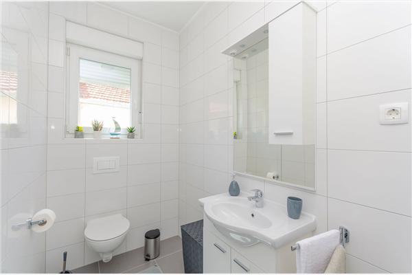 Apartment A1, for 5 persons