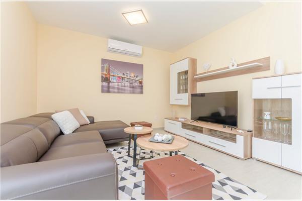 Apartment A1, for 5 persons