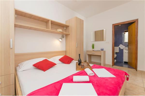 Apartment A2, for 3 persons