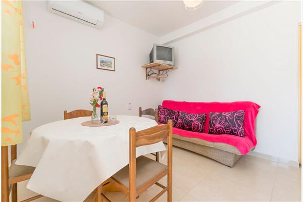 Apartment A2, for 3 persons