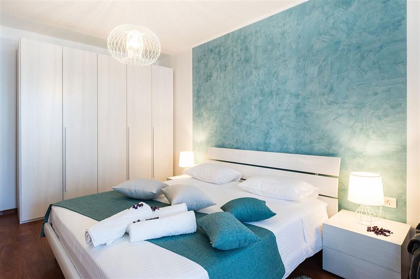 Apartment A1, for 6 persons