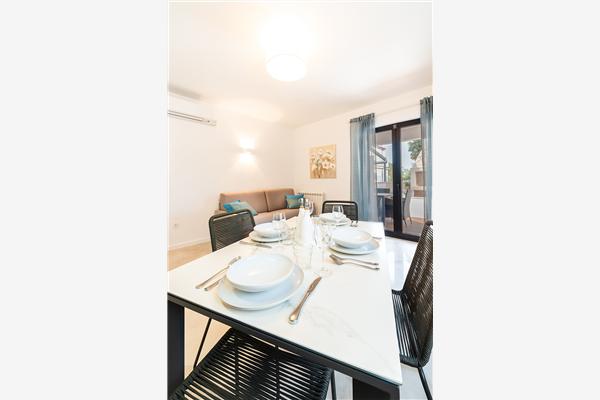 Apartment A1, for 6 persons