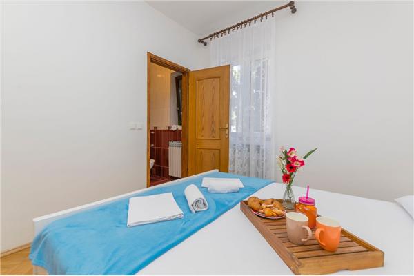 Apartment A3, for 6 persons