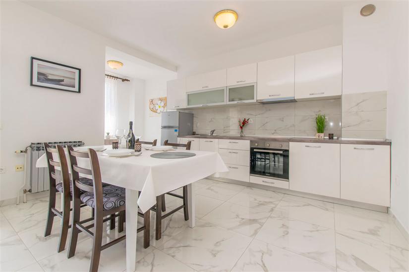 Apartment A4, for 4 persons