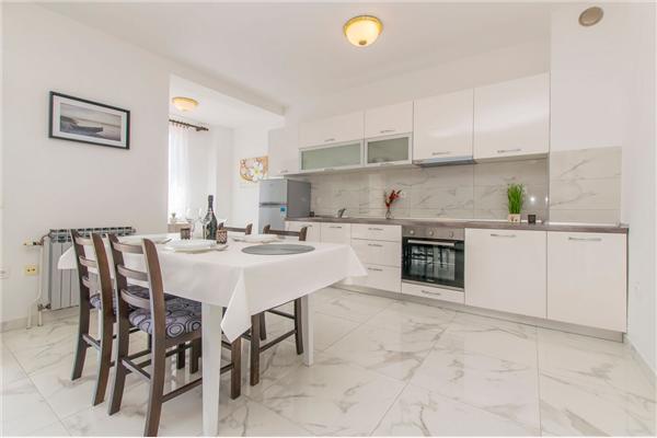 Apartment A4, for 4 persons