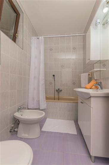 Apartment A5, for 4 persons