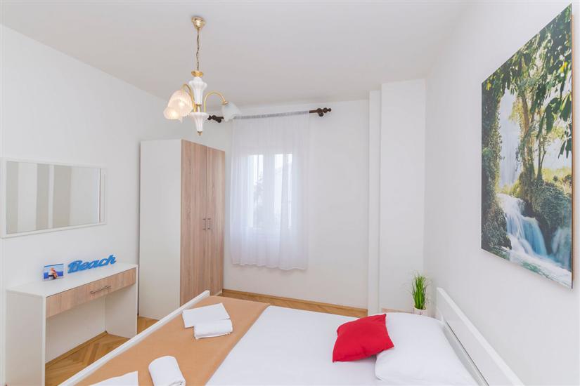 Apartment A6, for 6 persons