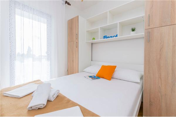 Apartment A6, for 6 persons