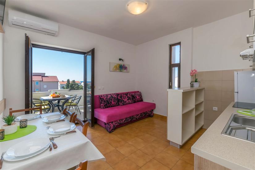 Apartment A7, for 6 persons
