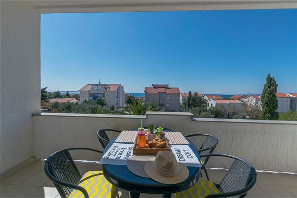 Apartment A7, for 6 persons