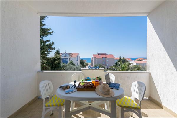 Apartment A8, for 6 persons