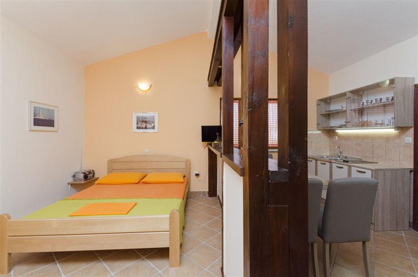 Apartment A2, for 2 persons