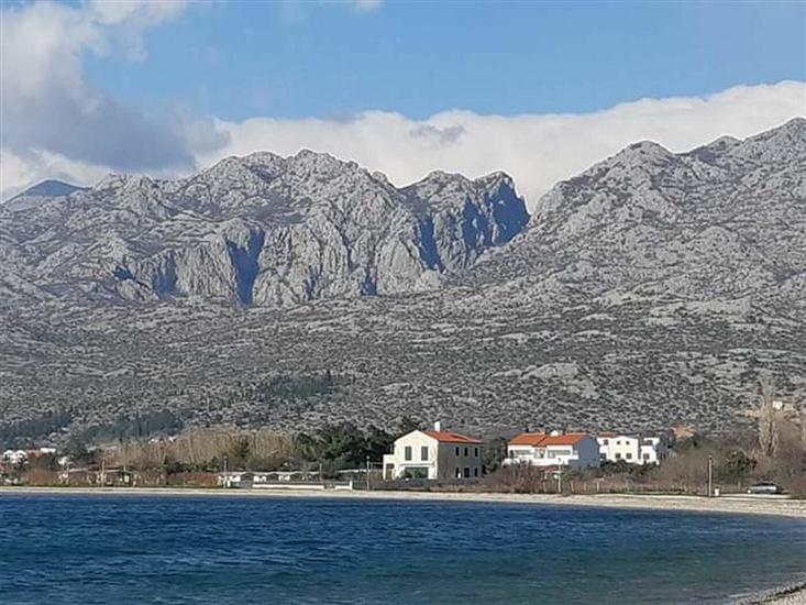 Apartment and Rooms Mila