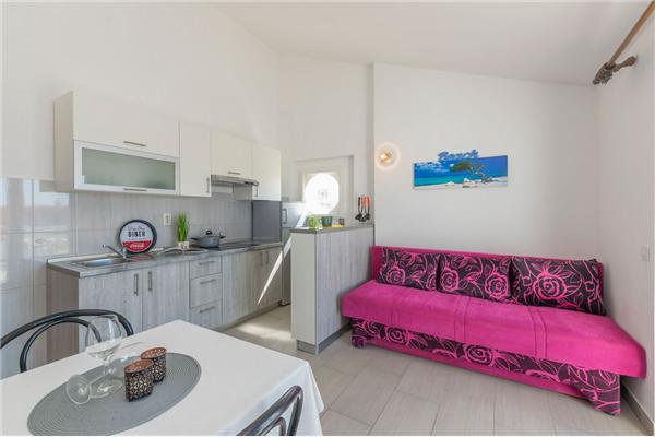 Apartment A9, for 6 persons