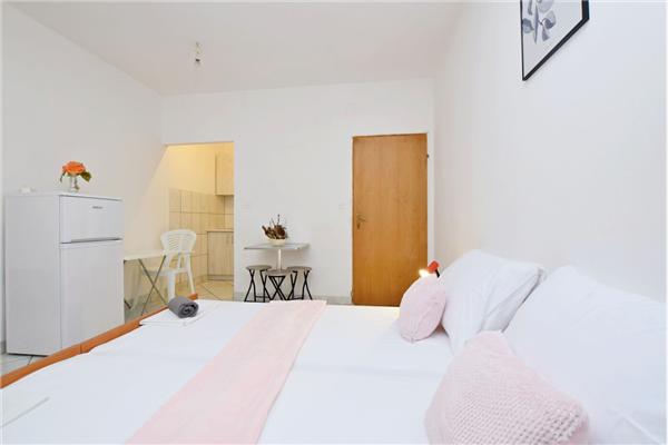 Apartment A4, for 4 persons